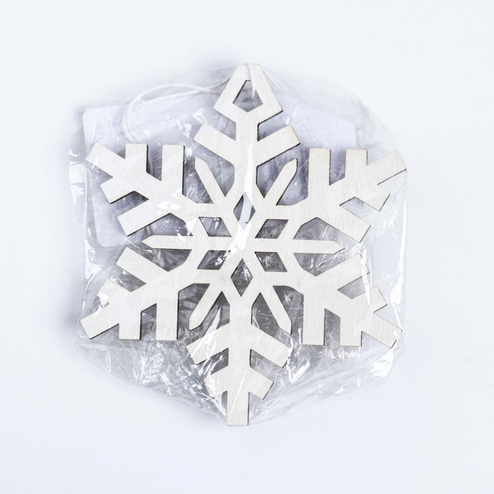 Ёлочная игрушка новогодняя &laquo;Снежинка&raquo;, на Новый год, хдф, 6,9 х 7,6 см