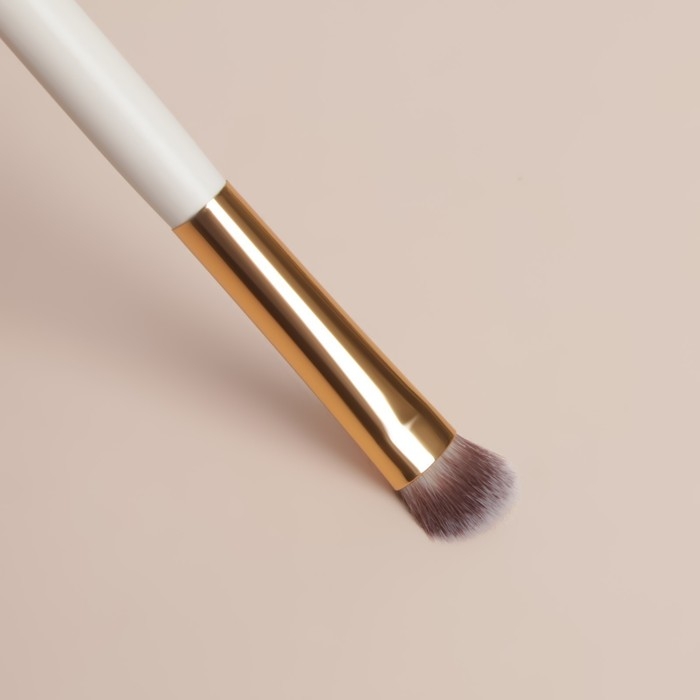 Кисть для макияжа &laquo;White&raquo;, 17,5 (&plusmn; 1) см, цвет белый