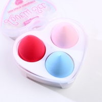 Набор спонжей для макияжа в контейнере-сердце Lovely set, 3 штуки Набор спонжей для макияжа в контейнере-сердце Lovely set, 3 штуки