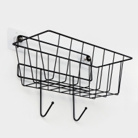 Корзина с 2 крючками, 31,5×13×20 см, цвет черный Корзина с 2 крючками, 31,5×13×20 см, цвет черный
