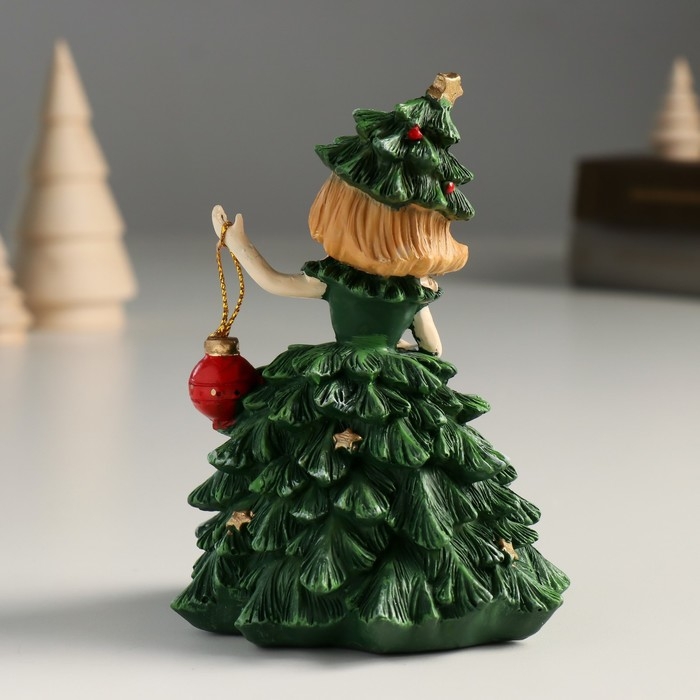 Сувенир полистоун "Девочка в костюме ёлочки" 9х8,5х12 см