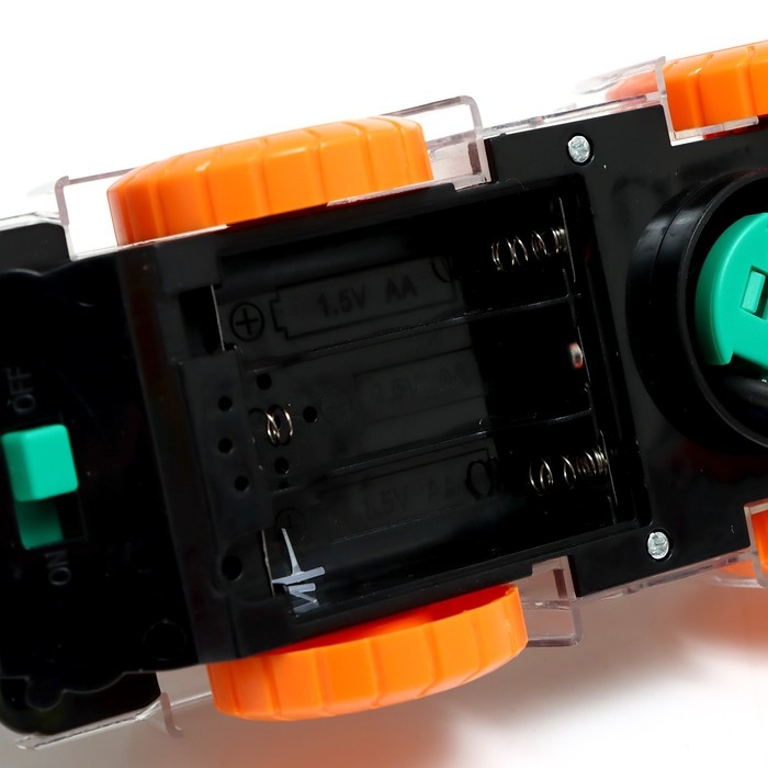 Трактор &laquo;Шестерёнки&raquo;, работает от батареек, световые эффект, МИКС