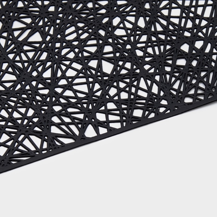 Дорожка сервировочная на стол Доляна &laquo;Паутинка&raquo;, 150&times;33 см, чёрная