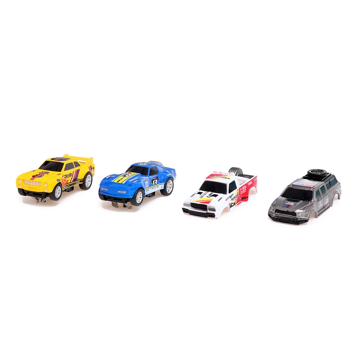 Автотрек &laquo;Турбо кросс&raquo;, с 4 машинами работает от сети, длина трека 8,38 м.