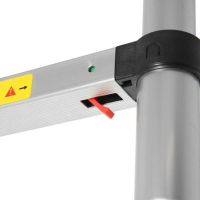 Лестница телескопическая ТУНДРА, алюминиевая, 9 ступеней, автомат, 2.6 м Лестница телескопическая ТУНДРА, алюминиевая, 9 ступеней, автомат, 2.6 м