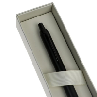 Ручка шариковая Parker IM Achromatic Black BT, корпус из нержавеющей стали, чёрный матовый, синие чернила Ручка шариковая Parker IM Achromatic Black BT, корпус из нержавеющей стали, чёрный матовый, синие чернила