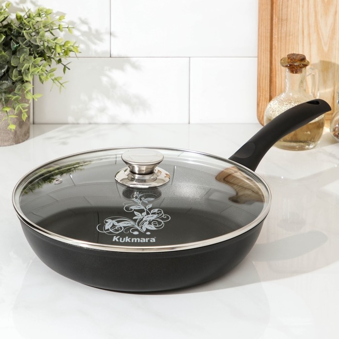 Сковорода «Традиция», 26×6 см, пластиковая ручка, стеклянная крышка, антипригарное покрытие, цвет чёрный Сковорода «Традиция», 26×6 см, пластиковая ручка, стеклянная крышка, антипригарное покрытие, цвет чёрный