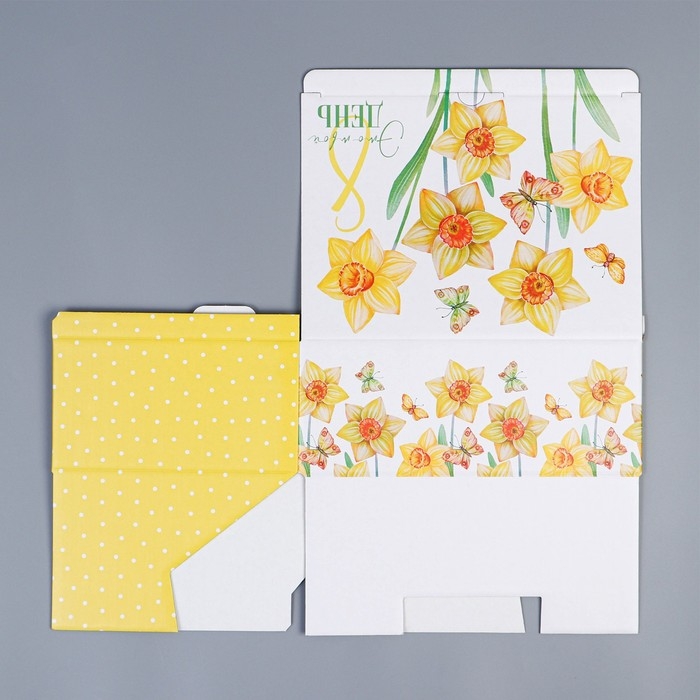 Коробка подарочная сборная, упаковка, &laquo;С 8 марта&raquo;, 26 х 19 х 10 см