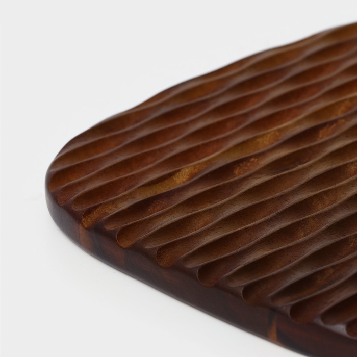 Доска разделочная с ручкой &laquo;Рельеф&raquo;, 36&times;22&times;1,5 см, акация