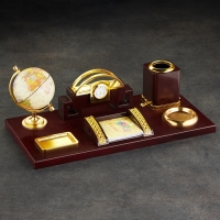 Набор настольный 6в1 (блок д/бумаг, подст. д/печати, карандашница, часы, визитница,глобус) Набор настольный 6в1 (блок д/бумаг, подст. д/печати, карандашница, часы, визитница,глобус)