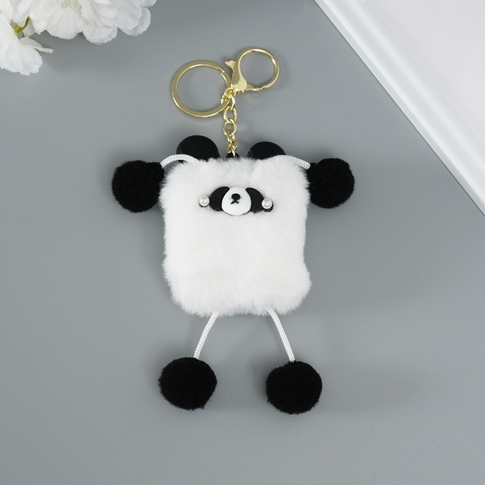 Пушистик на кольце Пушистик на кольце "Квадратная панда" белый 14,5х10х2 см