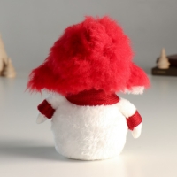 Кукла интерьерная "Снеговик в красной шапке ушанке-колпаке" 19 см Кукла интерьерная "Снеговик в красной шапке ушанке-колпаке" 19 см