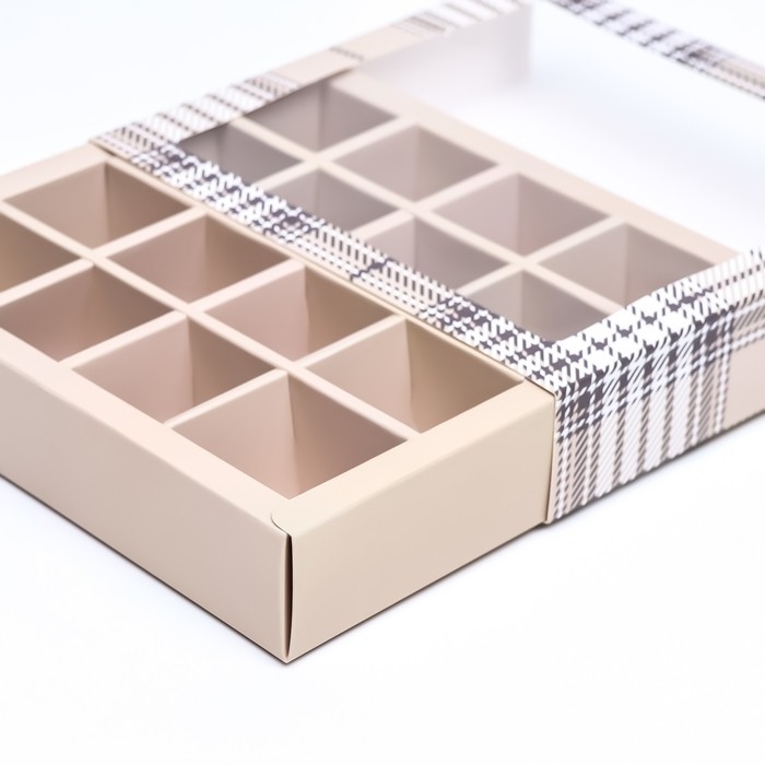 Коробка для 16 конфет, "Мужской" 17,7 х 17,7 х 3,8 см. Кондитерская упаковка