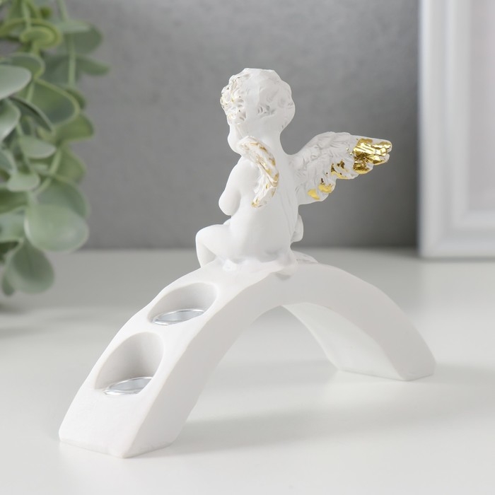 Подсвечник полистоун на 4 свечи Подсвечник полистоун на 4 свечи "Молитва ангела" d-1,2 см 10,2х13,6х5 см