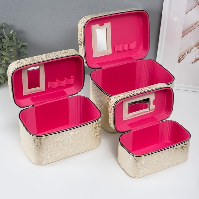 Шкатулка кожзам с зеркалом "Узоры, бабочки" беж н-р 3 шт 19х10,5х10,5 21х13х14 15х23х17см