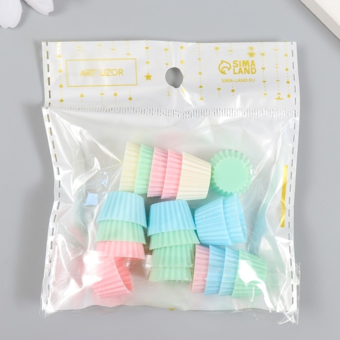 Декор для творчества PVC "Формочка для кекса" набор 20 шт 1,1х1,1х1,9 см
