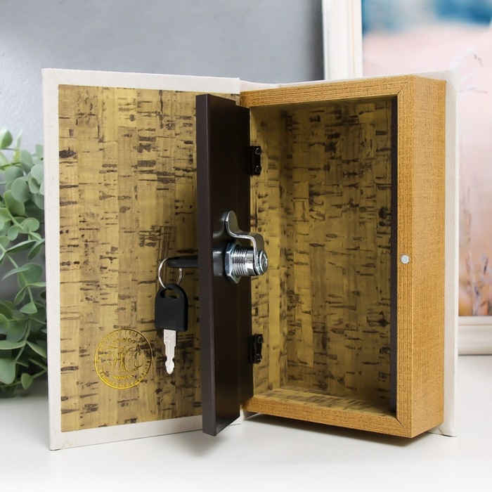 Сейф-книга дерево кожзам Сейф-книга дерево кожзам "Маленькая балерина" 21х13х5 см