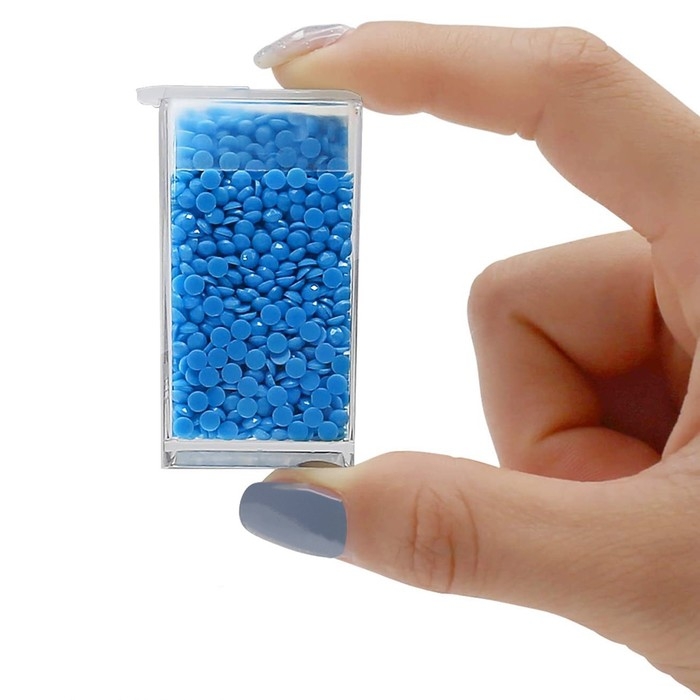 Набор баночек для рукоделия, 24 шт, 1 × 2,5 × 5 см, в контейнере, 18 × 11 × 3 см, цвет прозрачный Набор баночек для рукоделия, 24 шт, 1 × 2,5 × 5 см, в контейнере, 18 × 11 × 3 см, цвет прозрачный