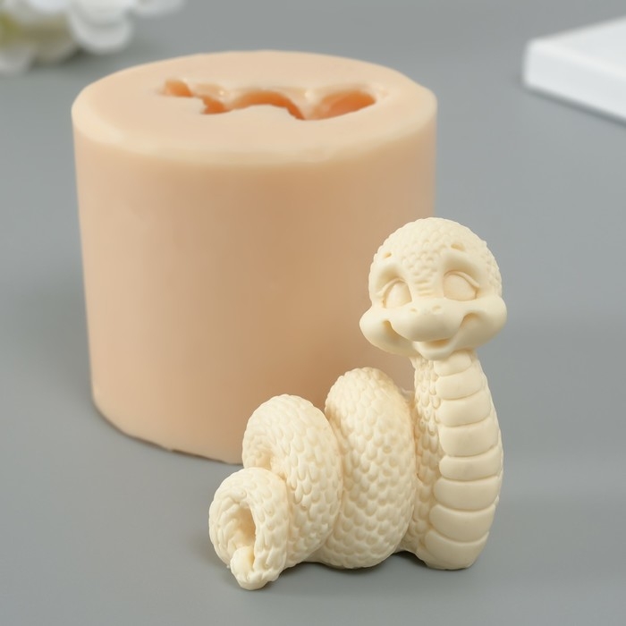 Молд силикон "Змея.Малыш" 5,5х4,5х3 см
