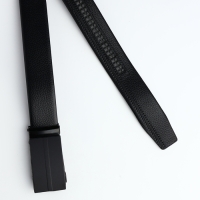 Ремень мужской, ширина 3,5 см, пряжка автомат, цвет чёрный Ремень мужской, ширина 3,5 см, пряжка автомат, цвет чёрный