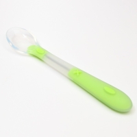 Ложка детская для кормления силиконовая, от 5 мес., цвет зеленый Ложка детская для кормления силиконовая, от 5 мес., цвет зеленый