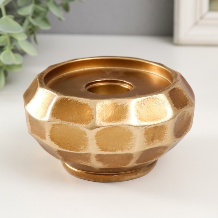 Подсвечник полистоун на 1 свечу Подсвечник полистоун на 1 свечу "Пиала" золото 11х11х6 см