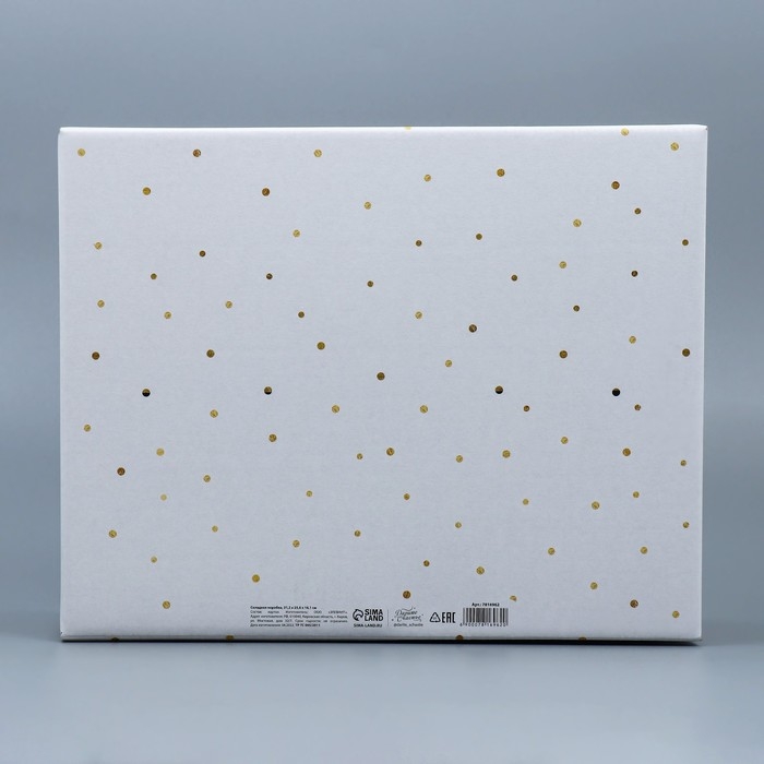 Коробка подарочная новогодняя складная &laquo;Шампанское&raquo;, 31,2 х 25,6 х 16,1 см, Новый год