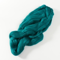 Шерсть для валяния 100% полутонкая шерсть 50 гр (041 изумруд) Шерсть для валяния 100% полутонкая шерсть 50 гр (041 изумруд)