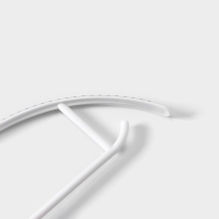 Плечики - вешалки для одежды Доляна, 40×19,5 см, 5 шт, широкие плечики, антискользящая накладка, цвет белый Плечики - вешалки для одежды Доляна, 40×19,5 см, 5 шт, широкие плечики, антискользящая накладка, цвет белый