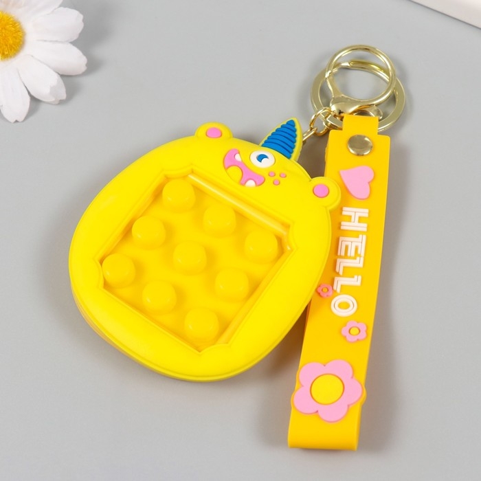 Брелок резина с карабином, ремешком антистресс+лабиринт Брелок резина с карабином, ремешком антистресс+лабиринт "Чудик" МИКС 1,5х7х9,5 см