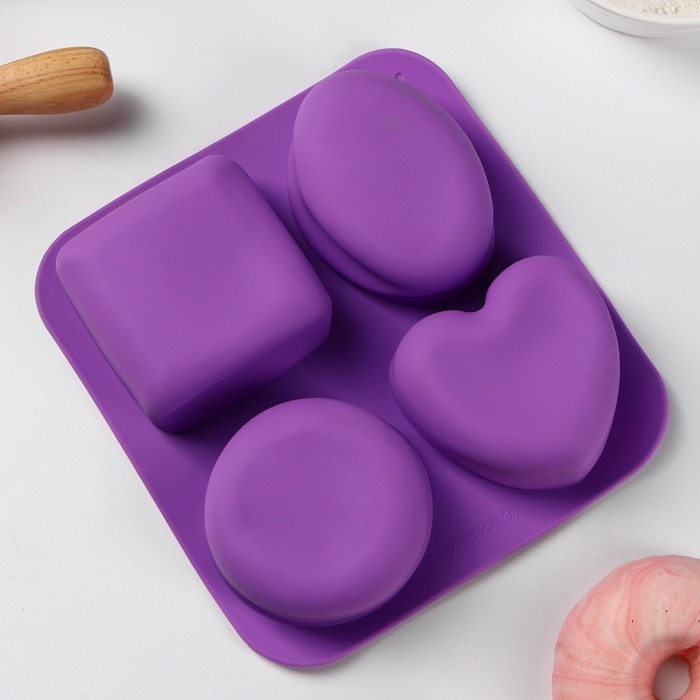 Форма силиконовая для выпечки «Фигуры и сердце», 16×17 см, 4 ячейки (7×7 см), цвет МИКС Форма силиконовая для выпечки «Фигуры и сердце», 16×17 см, 4 ячейки (7×7 см), цвет МИКС