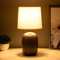 Настольная лампа Ясень" Е14 1х40Вт 17,5х17,5х34 см RISALUX Настольная лампа Ясень" Е14 1х40Вт 17,5х17,5х34 см RISALUX