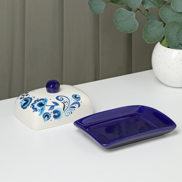 Маслёнка Доляна &laquo;Свиристель&raquo;, 17&times;12,5&times;8 см, цвет белый