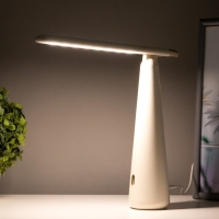 Лампа настольная "Страйк" LED 3 режима 1,5Вт USB белый 6,8х6,8х28,5 см RISALUX Лампа настольная "Страйк" LED 3 режима 1,5Вт USB белый 6,8х6,8х28,5 см RISALUX