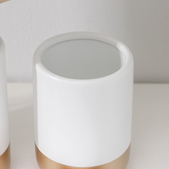 Наборы аксессуаров для ванной комнаты &laquo;Руж&raquo;, 3 предмета (дозатор для мыла 290 мл, мыльница, стакан 300 мл), цвет белый