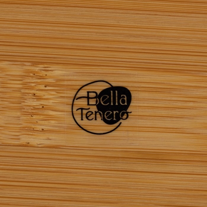 Набор фарфоровый для специй на бамбуковой подставке BellaTenero &laquo;Тепло сердец&raquo;, 2 предмета: солонка 75 мл, перечница 75 мл, цвет белый