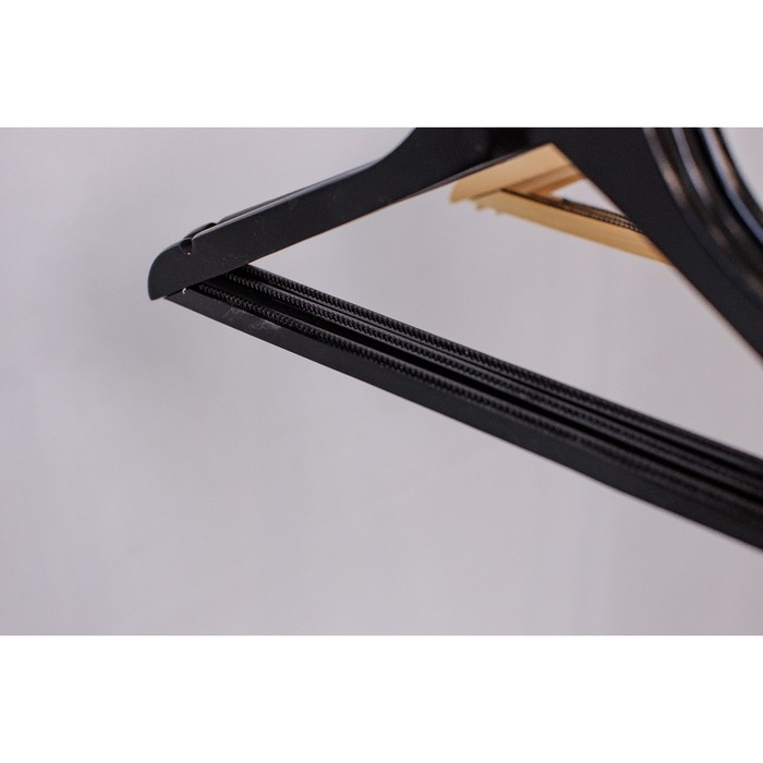 Плечики - вешалки для одежды LaDо́m Bois, 44,5&times;1,2&times;23 см, 3 шт, деревянные сорт А, антискользящая перекладина, цвет тёмное дерево