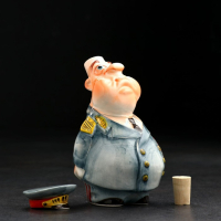 Набор фарфоровый: штоф &laquo;Генерал&raquo;, 0.5 л + 3 рюмки, гильза