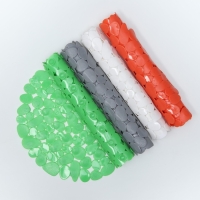 Коврик противоскользящий в ванну на присосках Доляна «Крупная галька», 33×63 см, цвет МИКС Коврик противоскользящий в ванну на присосках Доляна «Крупная галька», 33×63 см, цвет МИКС