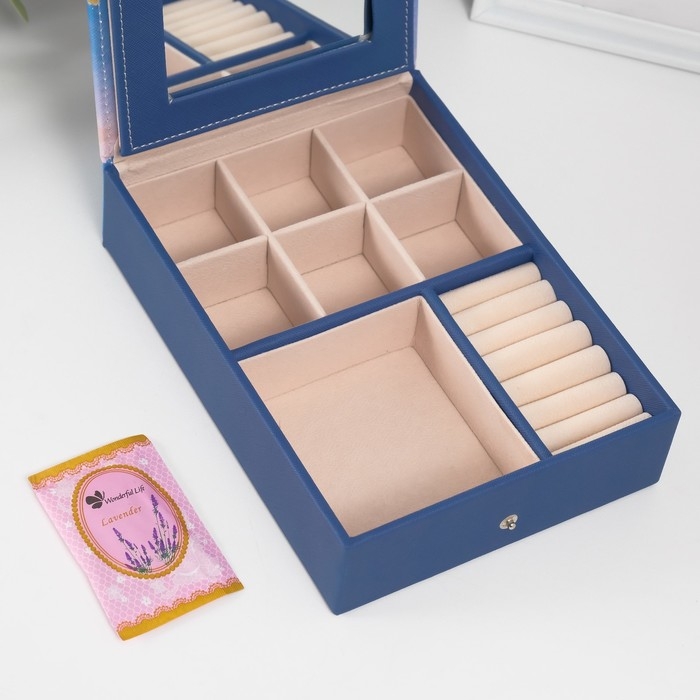 Шкатулка кожзам для украшений с зеркалом "Девушка с хаски" 15х21,5х5,5 см