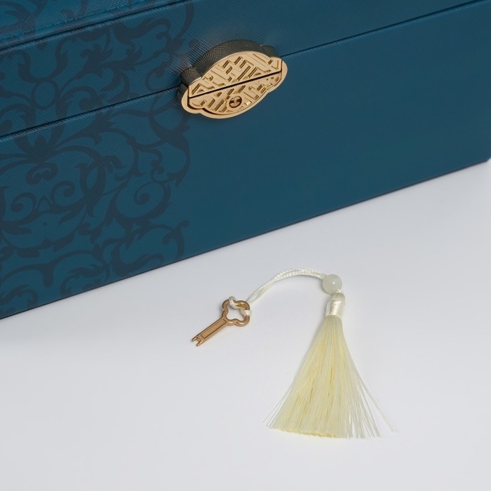 Шкатулка кожзам для украшений сундук"Кулон на сакуре. Узоры" синяя" 26х20х13 см