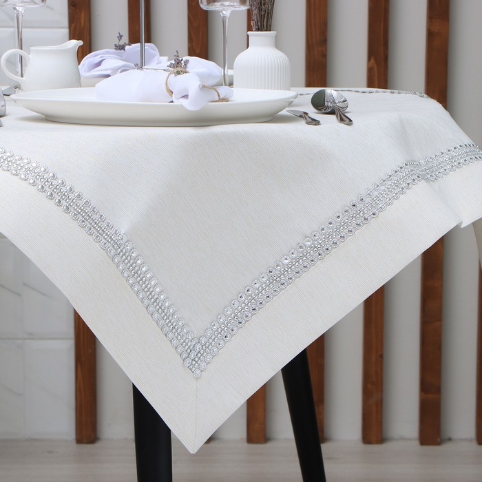 Скатерть Этель со стразами, 85 х 85 &plusmn;5 см, цвет молочный, п/э