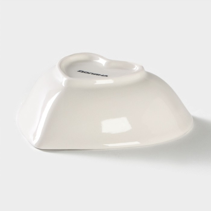 Салатник керамический Доляна «Сердце»,130 мл, 12,5×11,5 см, цвет белый Салатник керамический Доляна «Сердце»,130 мл, 12,5×11,5 см, цвет белый