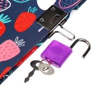 Записная книжка подарочная, 45 листов, линия, на замке, на гребне, Клубника (13х13,5см) Записная книжка подарочная, 45 листов, линия, на замке, на гребне, Клубника (13х13,5см)