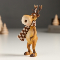 Сувенир полистоун "Лосяш в полосатом коричневом шарфе" МИКС 3х3х9,5 см Сувенир полистоун "Лосяш в полосатом коричневом шарфе" МИКС 3х3х9,5 см