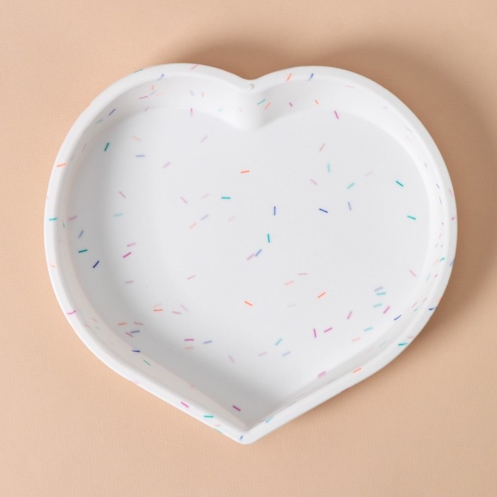 Форма для выпечки KONFINETTA &laquo;Сердце&raquo;, силикон, 25&times;23&times;3,5 см (внутр. размеры 23&times;21&times;3,5 см), цвет белый