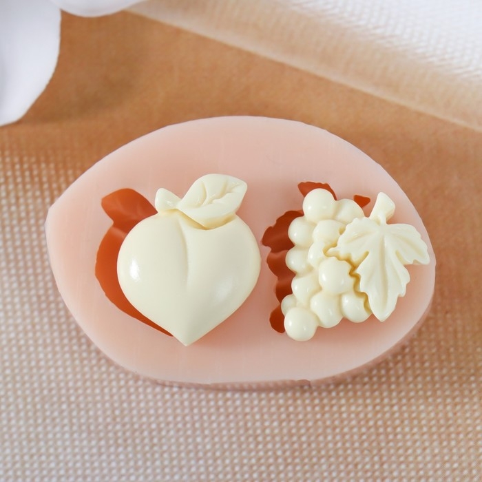 Молд силиконовый "Персик и виноград" 1,6х2х0,5, 1,7х2х0,5 см