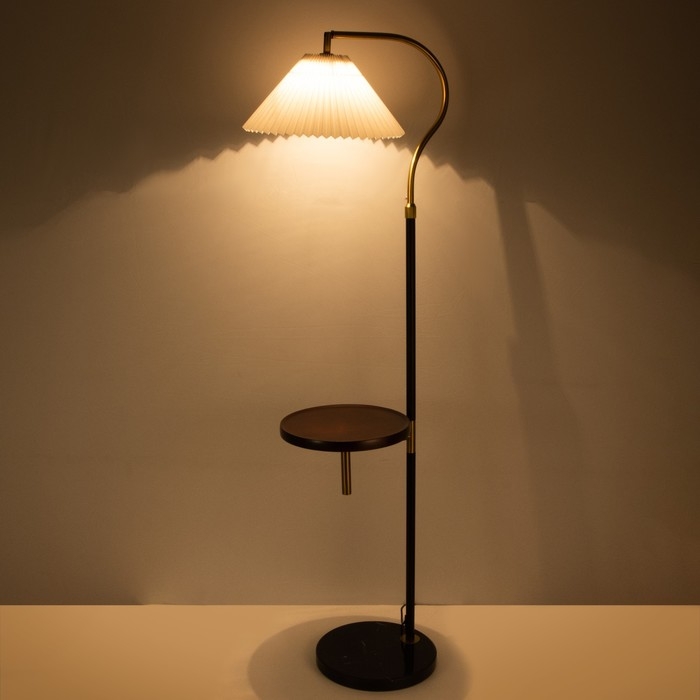 Торшер 19040/1 E27 40Вт черно-золотой 50х30х165 см