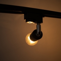 Светильник трековый "Спот" Е27 40Вт черный 3,5х5,5х15см Светильник трековый "Спот" Е27 40Вт черный 3,5х5,5х15см