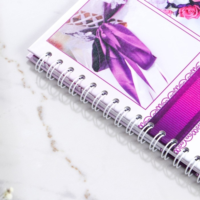 Книга пожеланий на свадьбу &laquo;Пурпурная свадьба&raquo;, на пружине.
